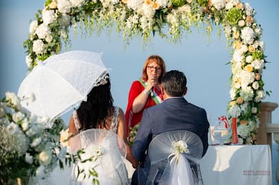 EMILIA RITA REJTANO LA CELEBRANTE DI MATRIMONI (RITO CIVILE e UNIONE CIVILE)