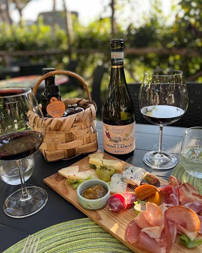 Enotavola Wine Bar