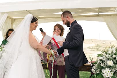 EMILIA RITA REJTANO LA CELEBRANTE DI MATRIMONI (RITO CIVILE e UNIONE CIVILE)