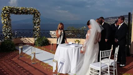 Planning Sorrento, Wedding planner & Wedding Celebrant in Italy