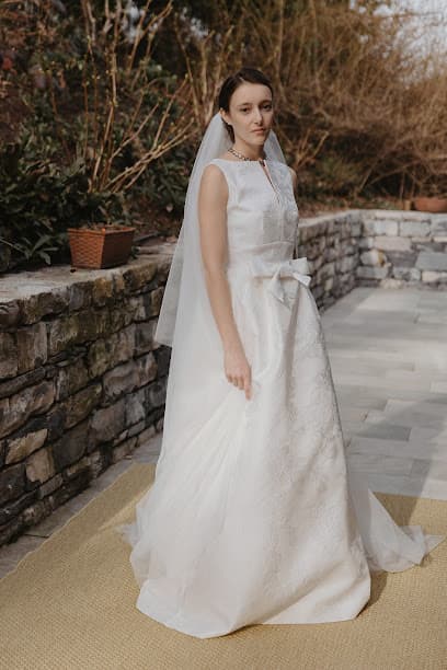 Alessia Barossi | Abiti da Sposa su Misura | Como, Italia