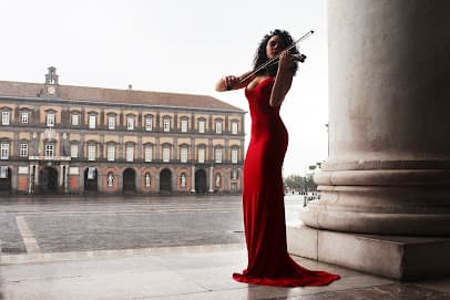 Violinista Stella Manfredi Napoli Eventi