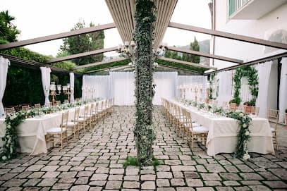 Distinctive Italy Weddings