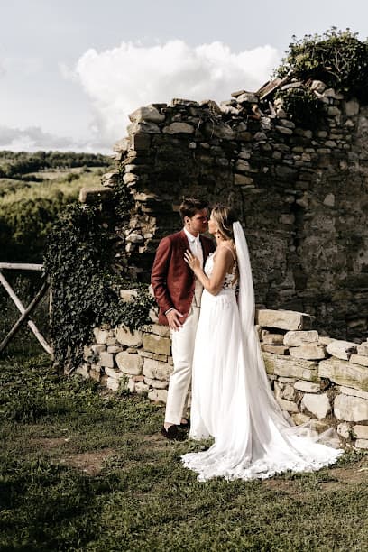 Louna Beauty Wedds