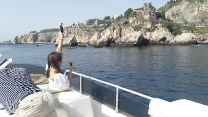 TAORMINA RENT BOAT