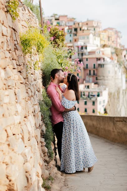 Lovvia Memories • Cinque Terre Photographer