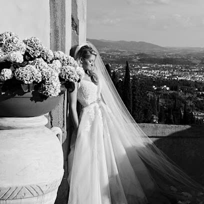 Hair and Makeup in Rome Italy by Janita Helova