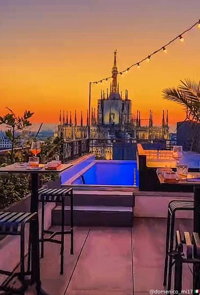 SunEleven Rooftop Bar