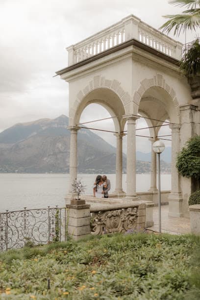 Lake Como Couples
