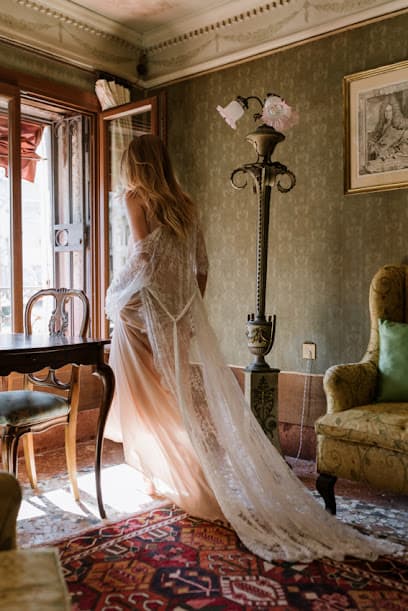 Hair and Makeup Venice Italy - Luigi Marchiori Venice Photoshoot Wedding and Elopement